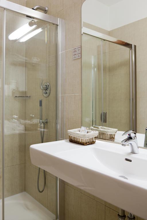 Hotel Euro Gara De Nord 3*
